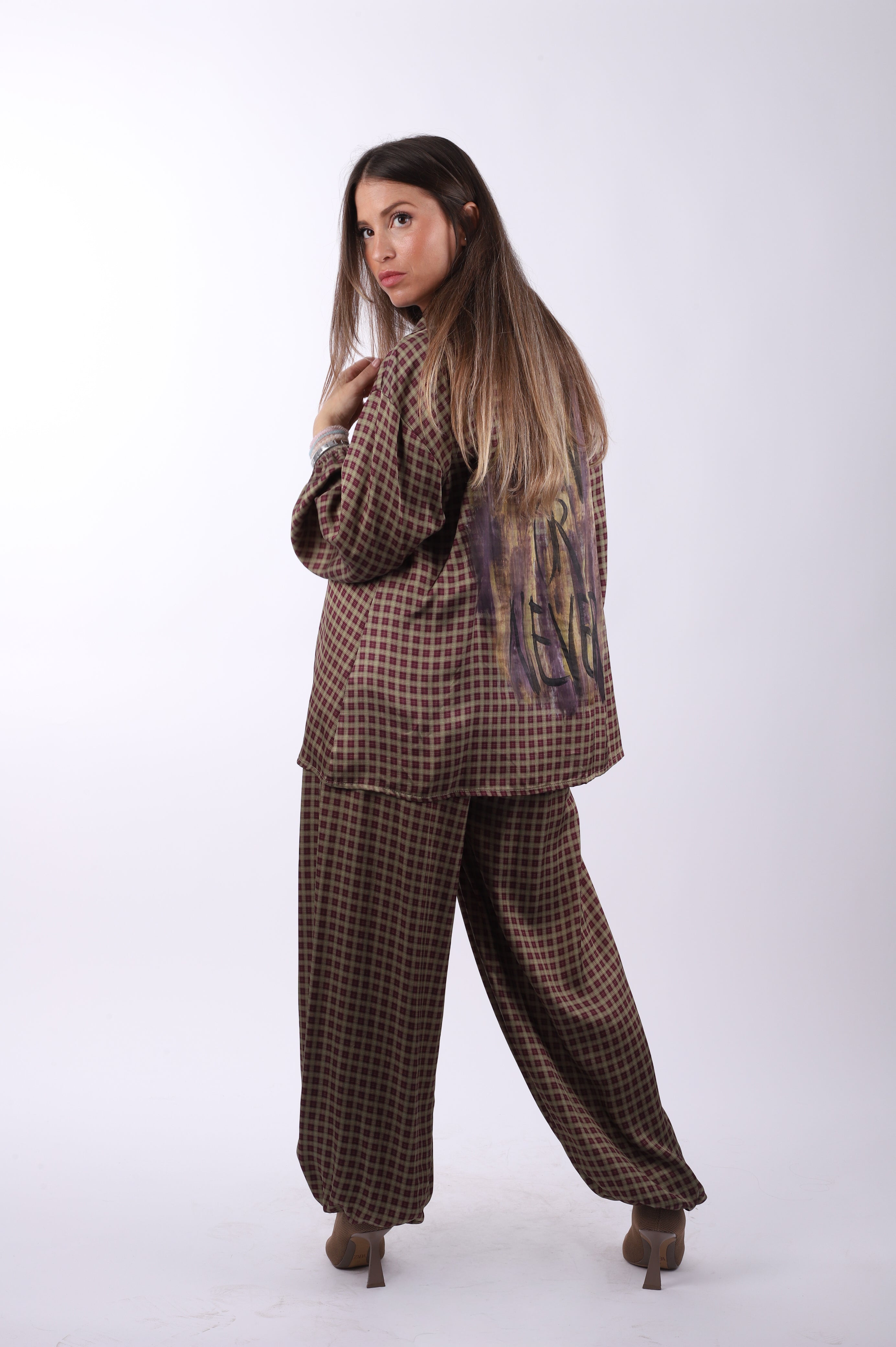 Conjunto pijamero cuadros "Now or Never"