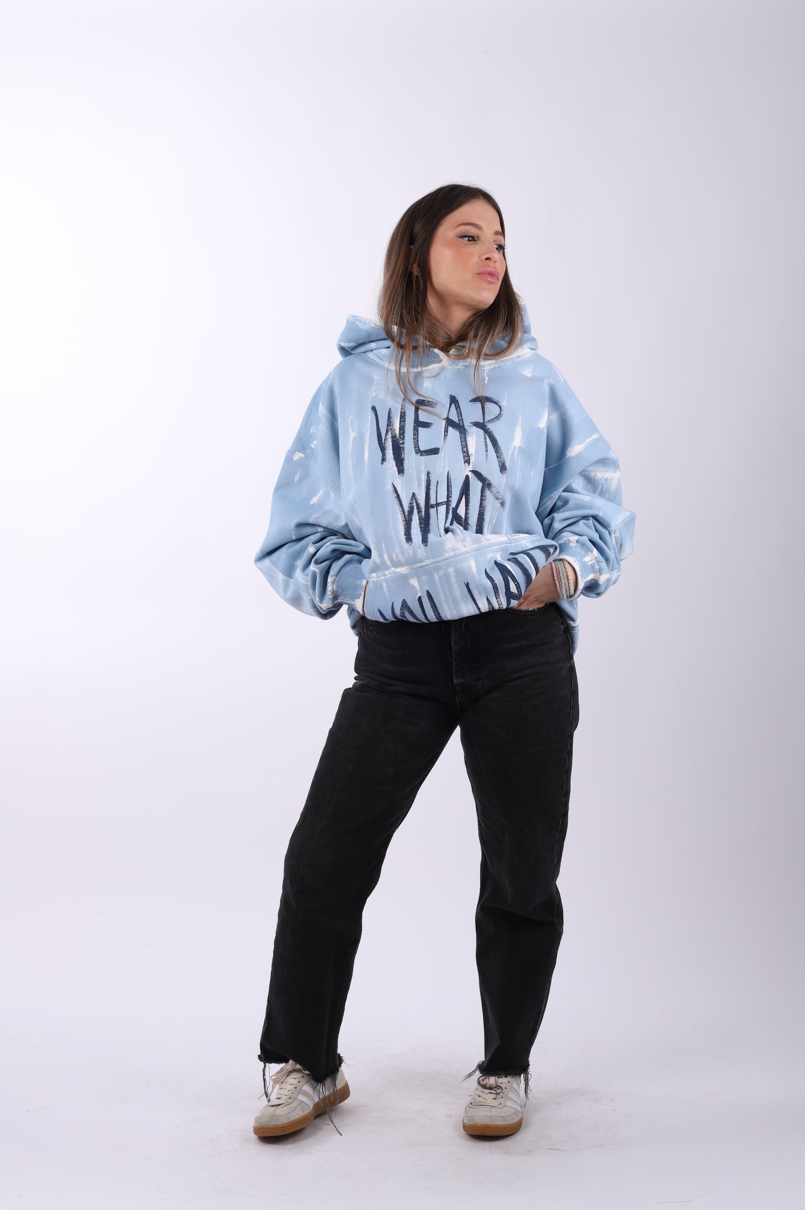Sudadera capucha "Wear what u want"