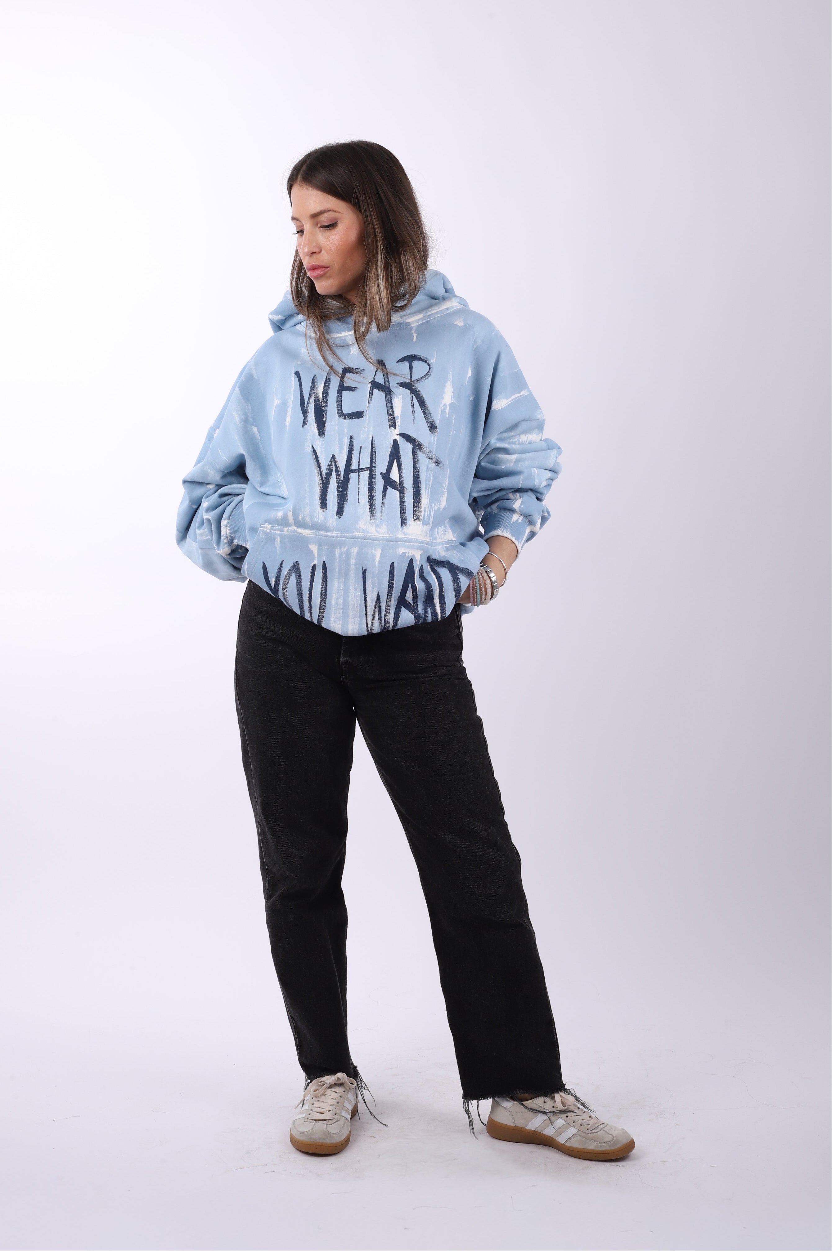 Sudadera capucha "Wear what u want"