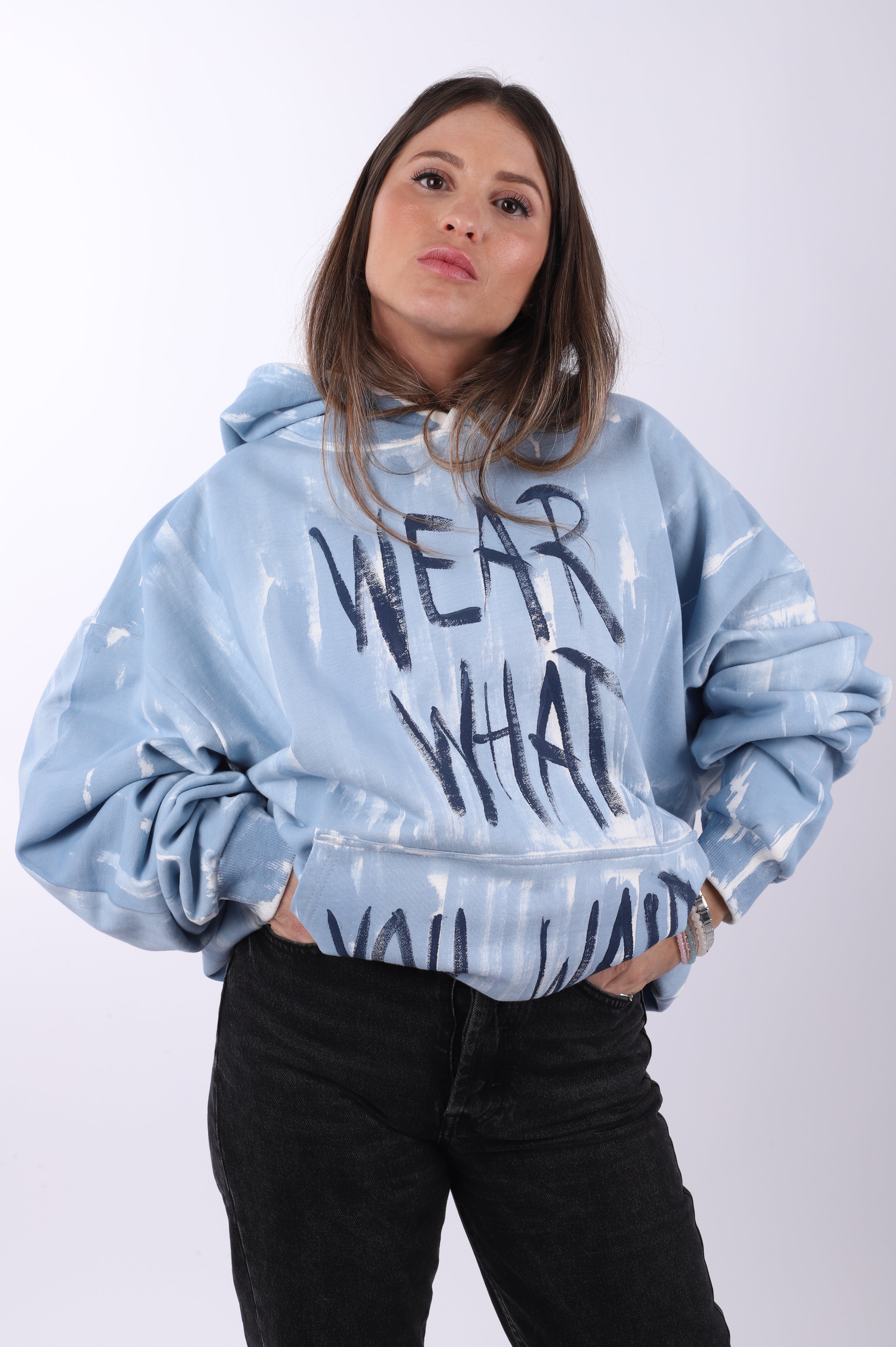 Sudadera capucha "Wear what u want"