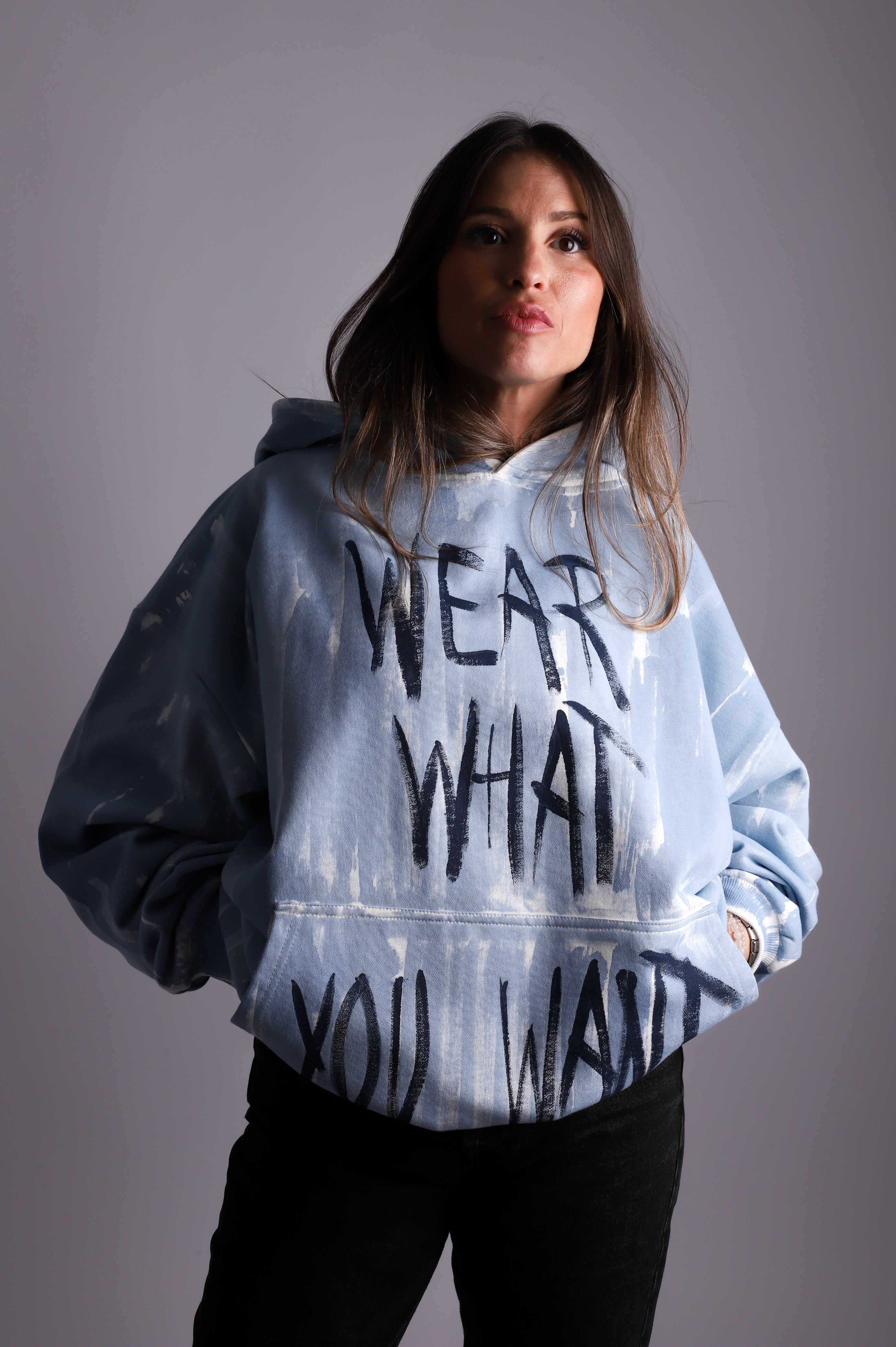 Sudadera capucha "Wear what u want"
