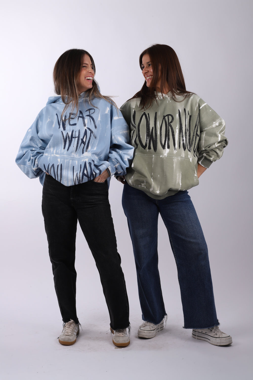 Sudadera capucha "Wear what u want"