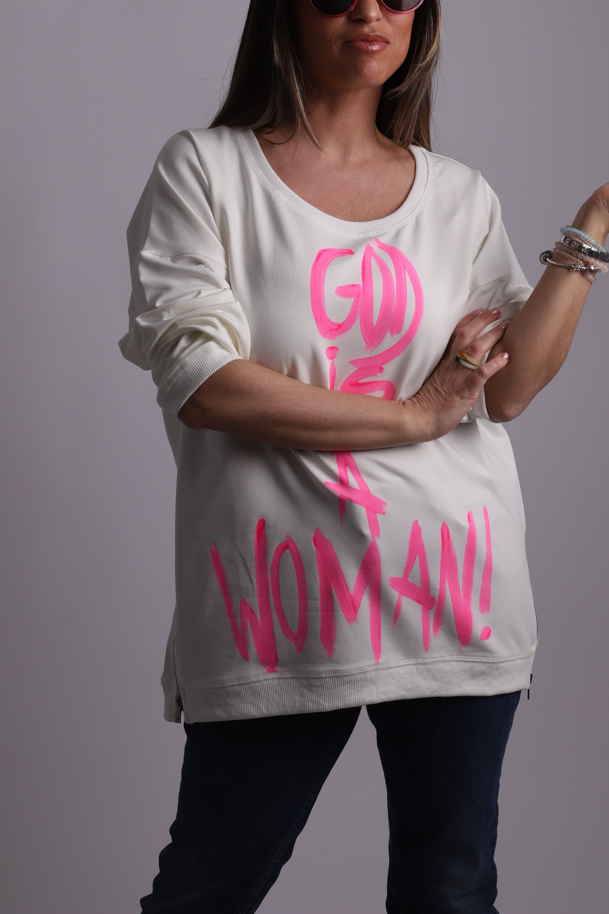 Sudadera "God is a Woman"